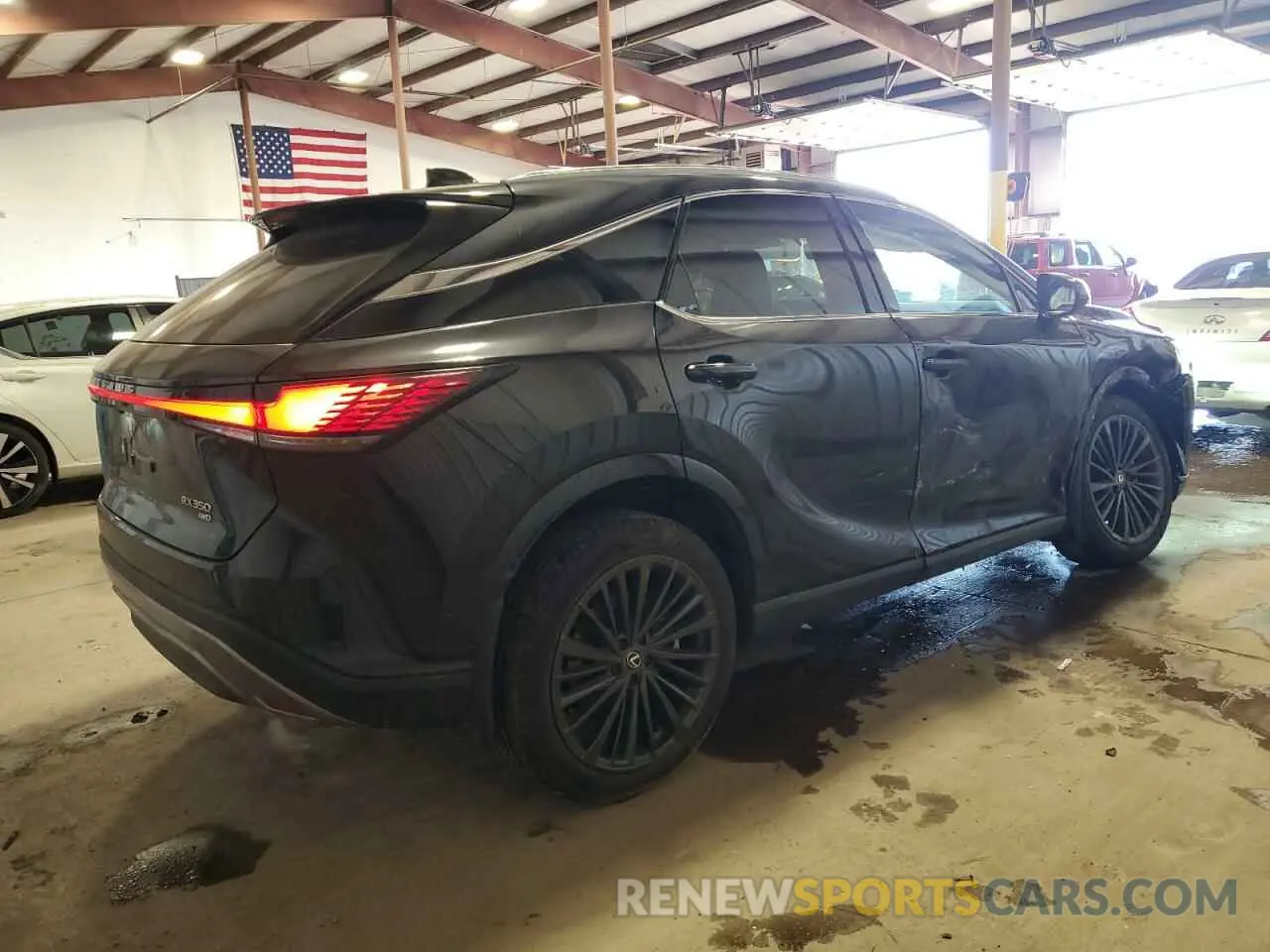 3 Фотография поврежденного автомобиля 2T2BAMCA5RC084462 LEXUS RX350 2024