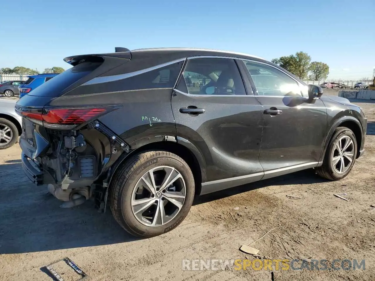 3 Фотография поврежденного автомобиля 2T2BAMCA9RC043655 LEXUS RX350 2024