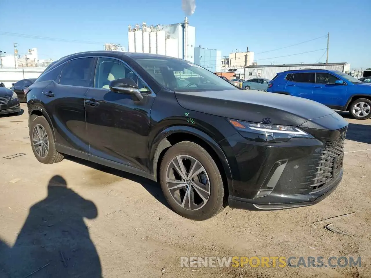 4 Фотография поврежденного автомобиля 2T2BAMCA9RC043655 LEXUS RX350 2024