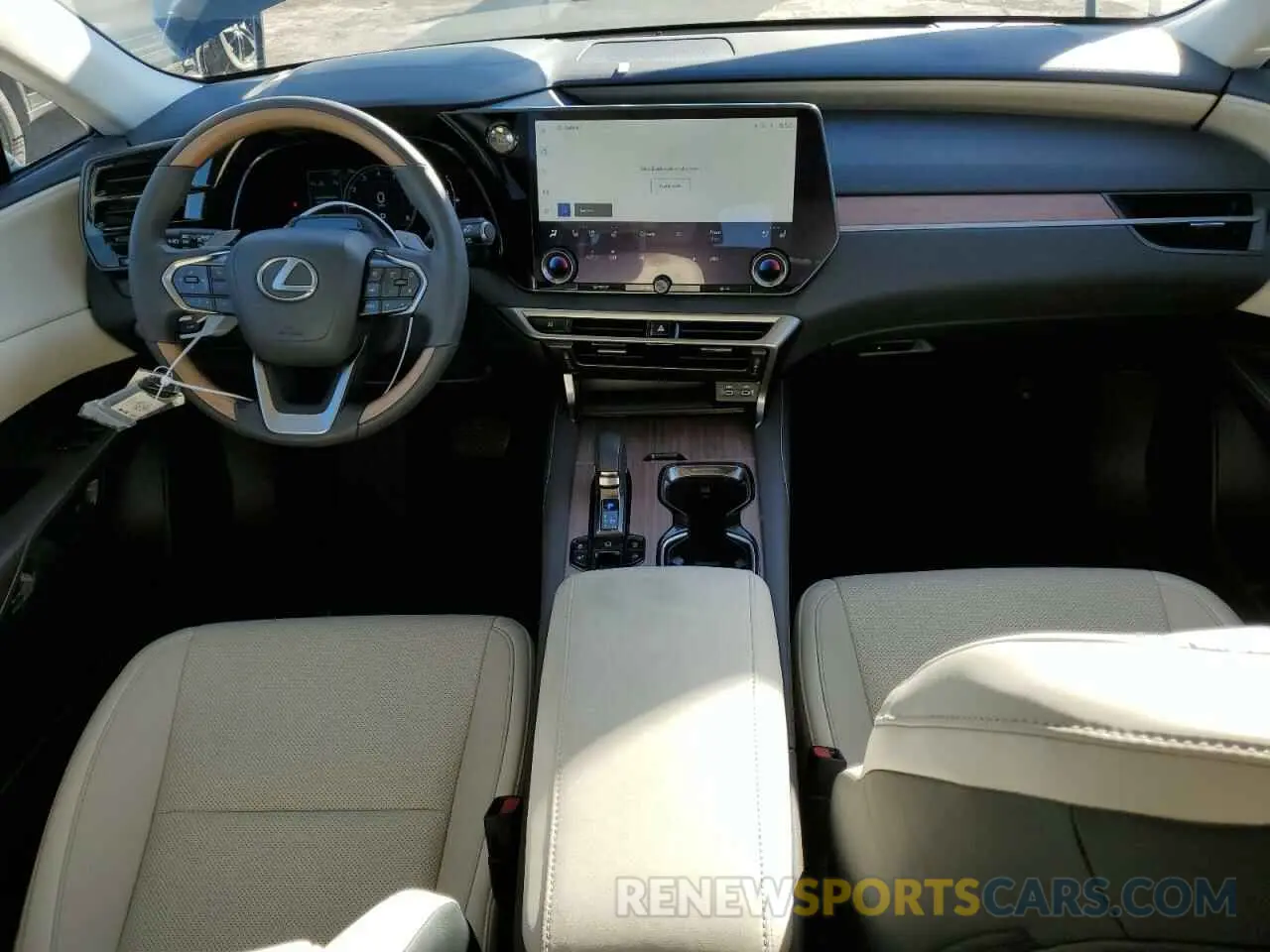 8 Фотография поврежденного автомобиля 2T2BAMCA9RC043655 LEXUS RX350 2024