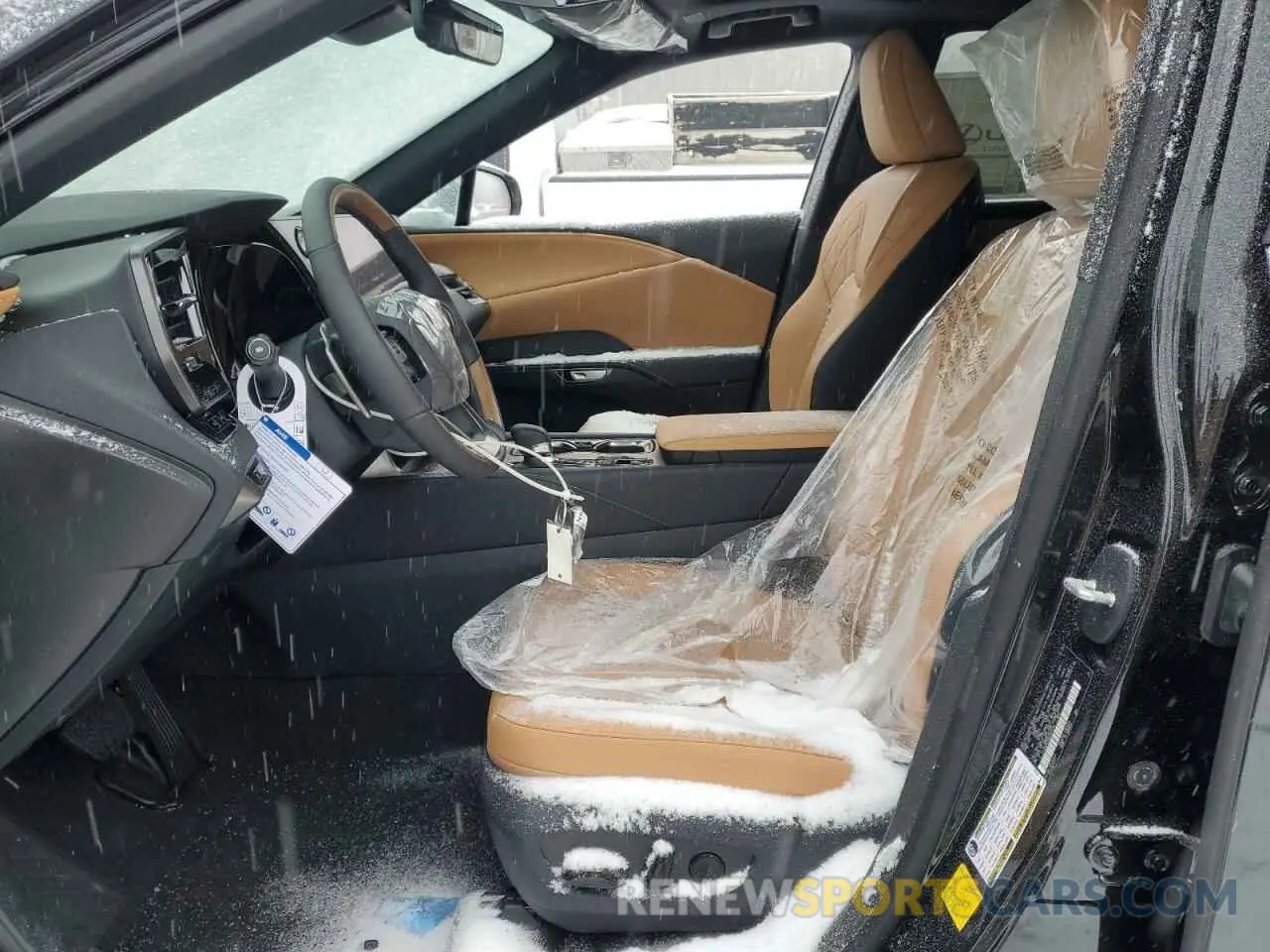 7 Фотография поврежденного автомобиля 2T2BAMCA5SC094351 LEXUS RX350 2025