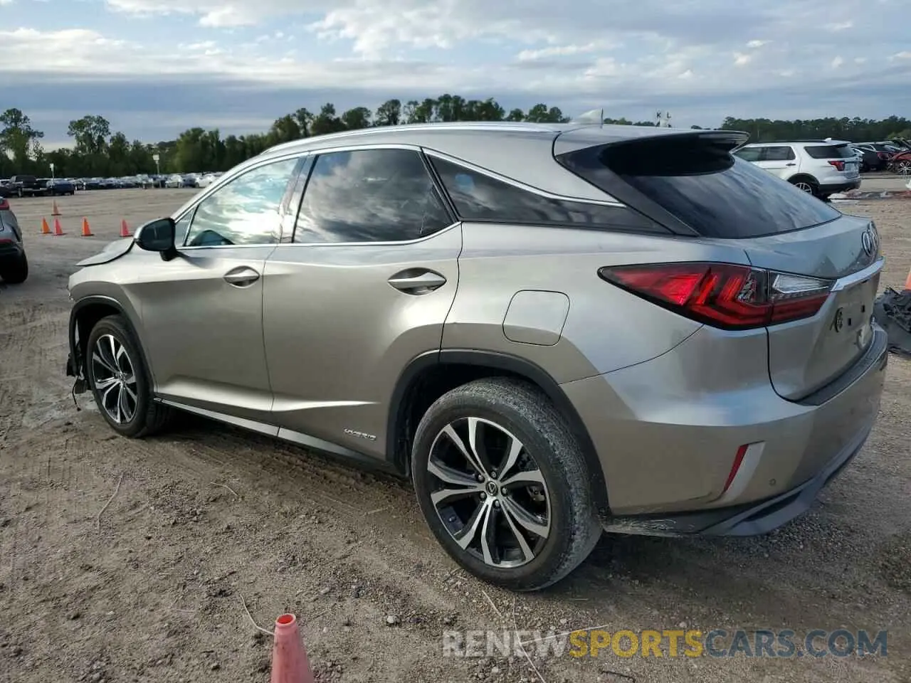 2 Фотография поврежденного автомобиля 2T2BGMCA3KC033000 LEXUS RX450 2019