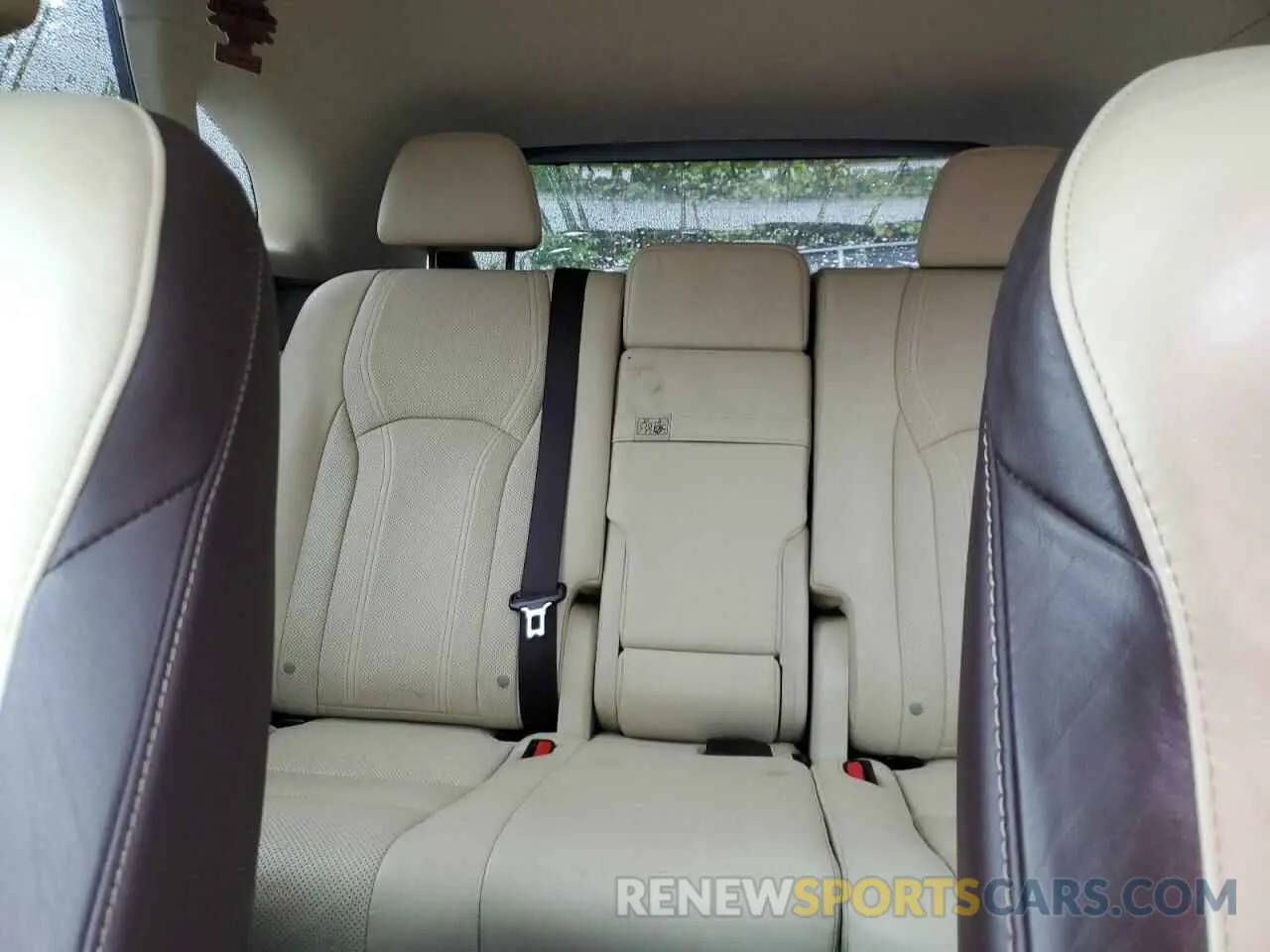 10 Фотография поврежденного автомобиля 2T2BGMCA8KC043313 LEXUS RX450 2019