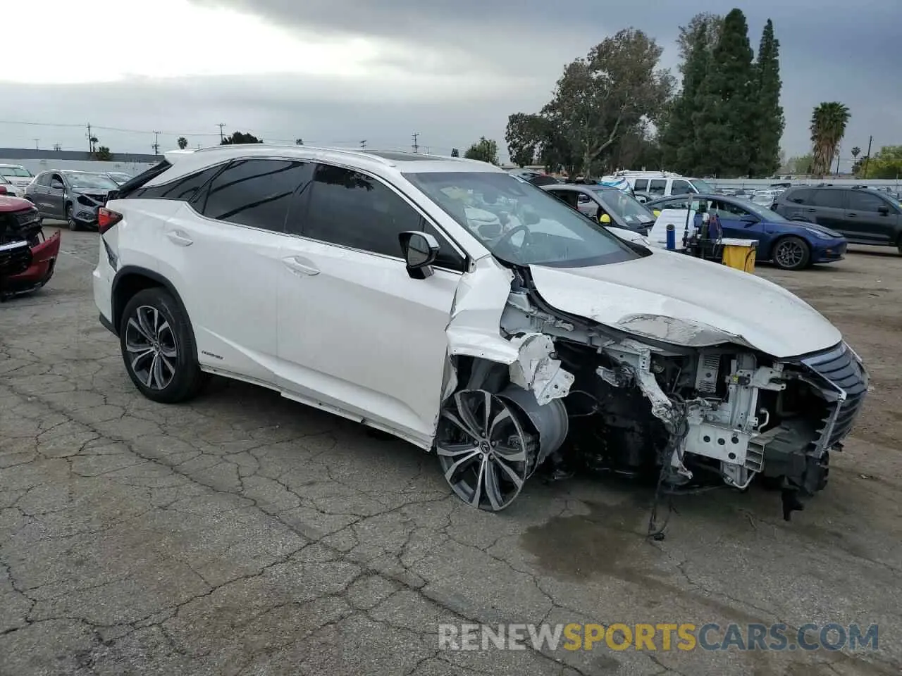 4 Photograph of a damaged car 2T2BGMCA9KC041912 LEXUS RX450 2019