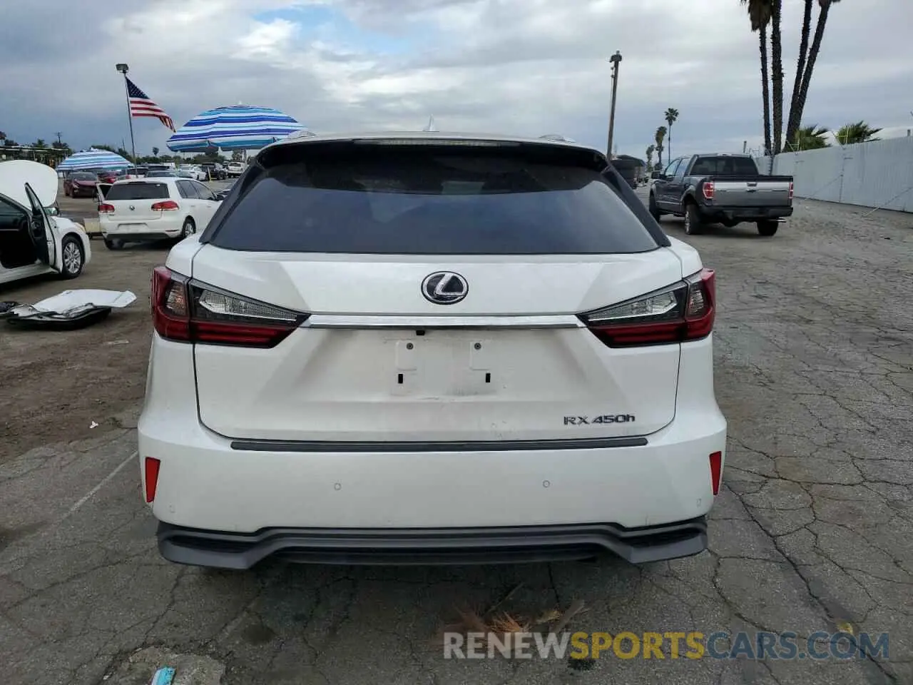 6 Photograph of a damaged car 2T2BGMCA9KC041912 LEXUS RX450 2019