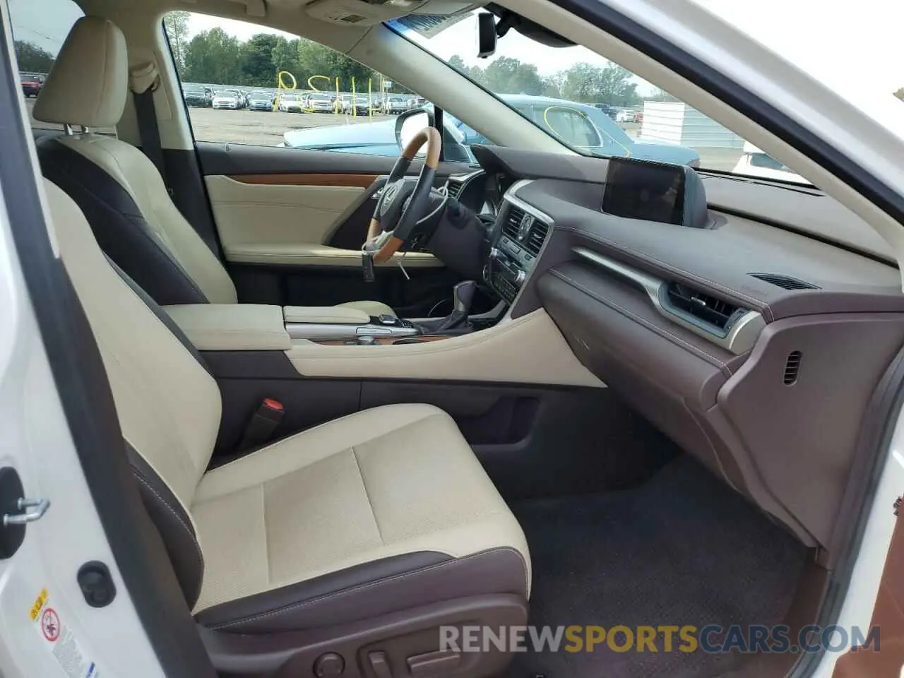 5 Photograph of a damaged car 2T2BGMCA9KC042655 LEXUS RX450 2019