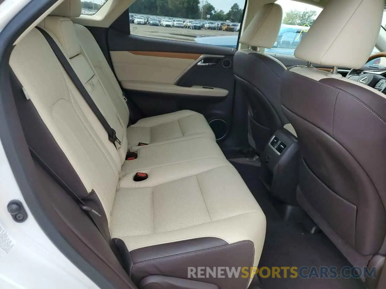 6 Photograph of a damaged car 2T2BGMCA9KC042655 LEXUS RX450 2019