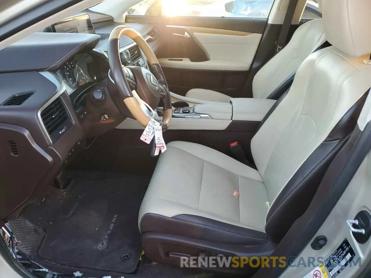 7 Photograph of a damaged car JTJDGKCA0K2007127 LEXUS RX450 2019