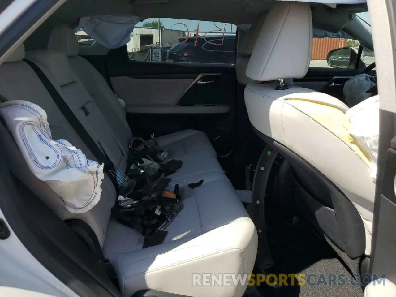 11 Фотография поврежденного автомобиля 2T2HGMDA2LC050011 LEXUS RX450 2020