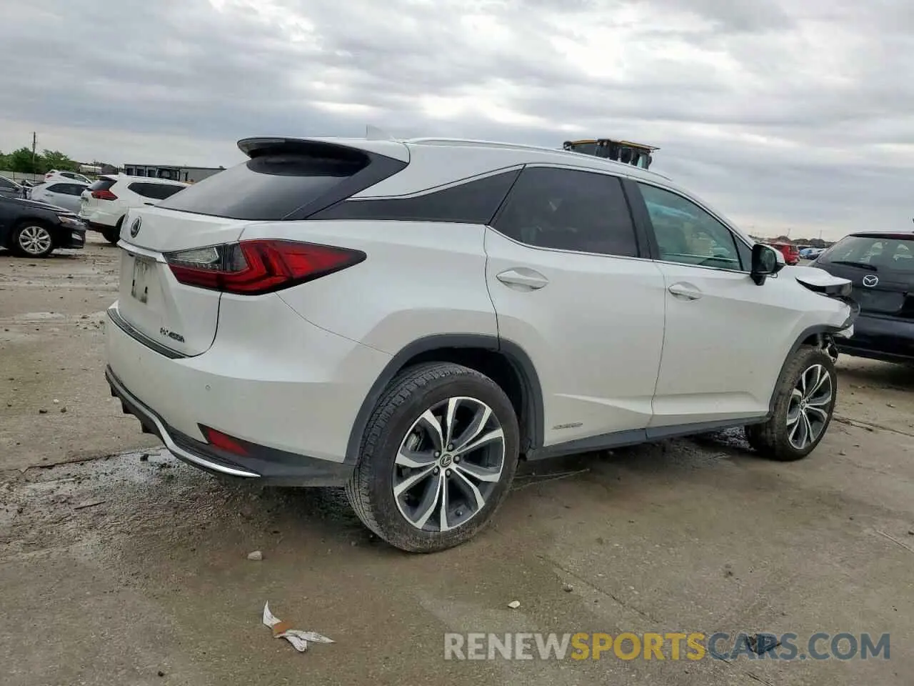 3 Photograph of a damaged car 2T2HGMDA7LC046584 LEXUS RX450 2020