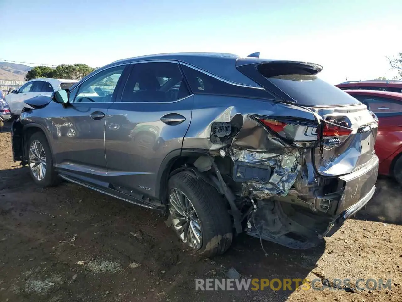 2 Фотография поврежденного автомобиля 2T2JGMDA1LC045108 LEXUS RX450 2020