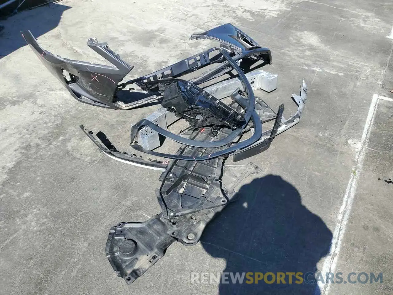 13 Фотография поврежденного автомобиля 2T2JGMDA1LC047215 LEXUS RX450 2020