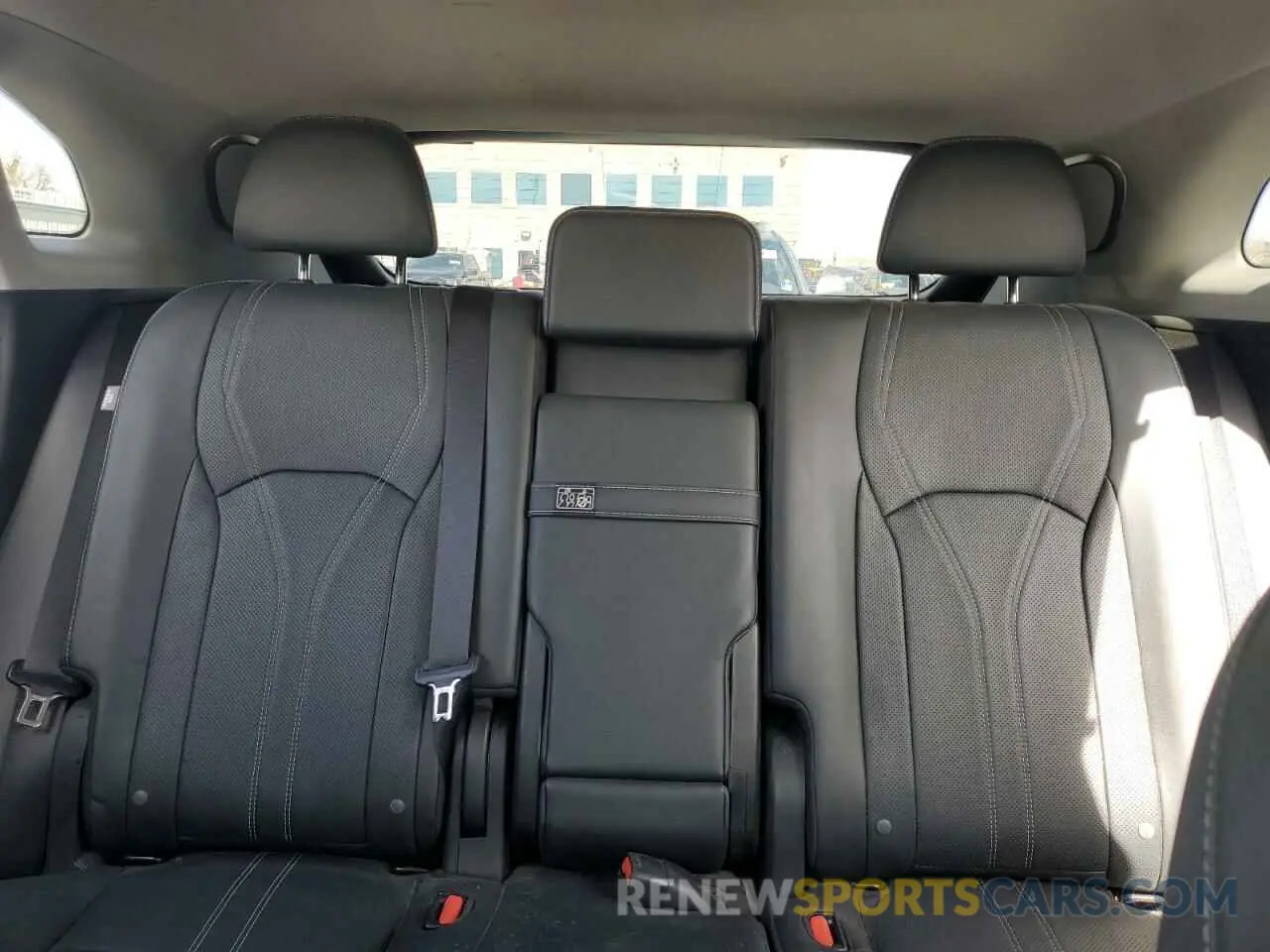 10 Фотография поврежденного автомобиля 2T2JGMDA4LC047144 LEXUS RX450 2020