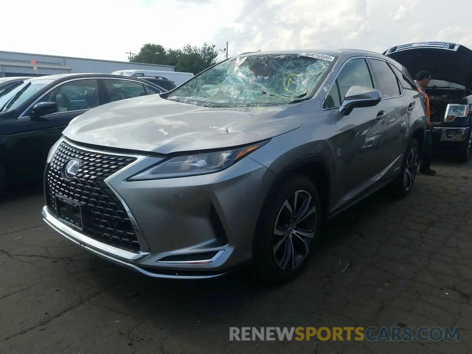 2 Фотография поврежденного автомобиля JTJHGKFA0L2012844 LEXUS RX450 2020