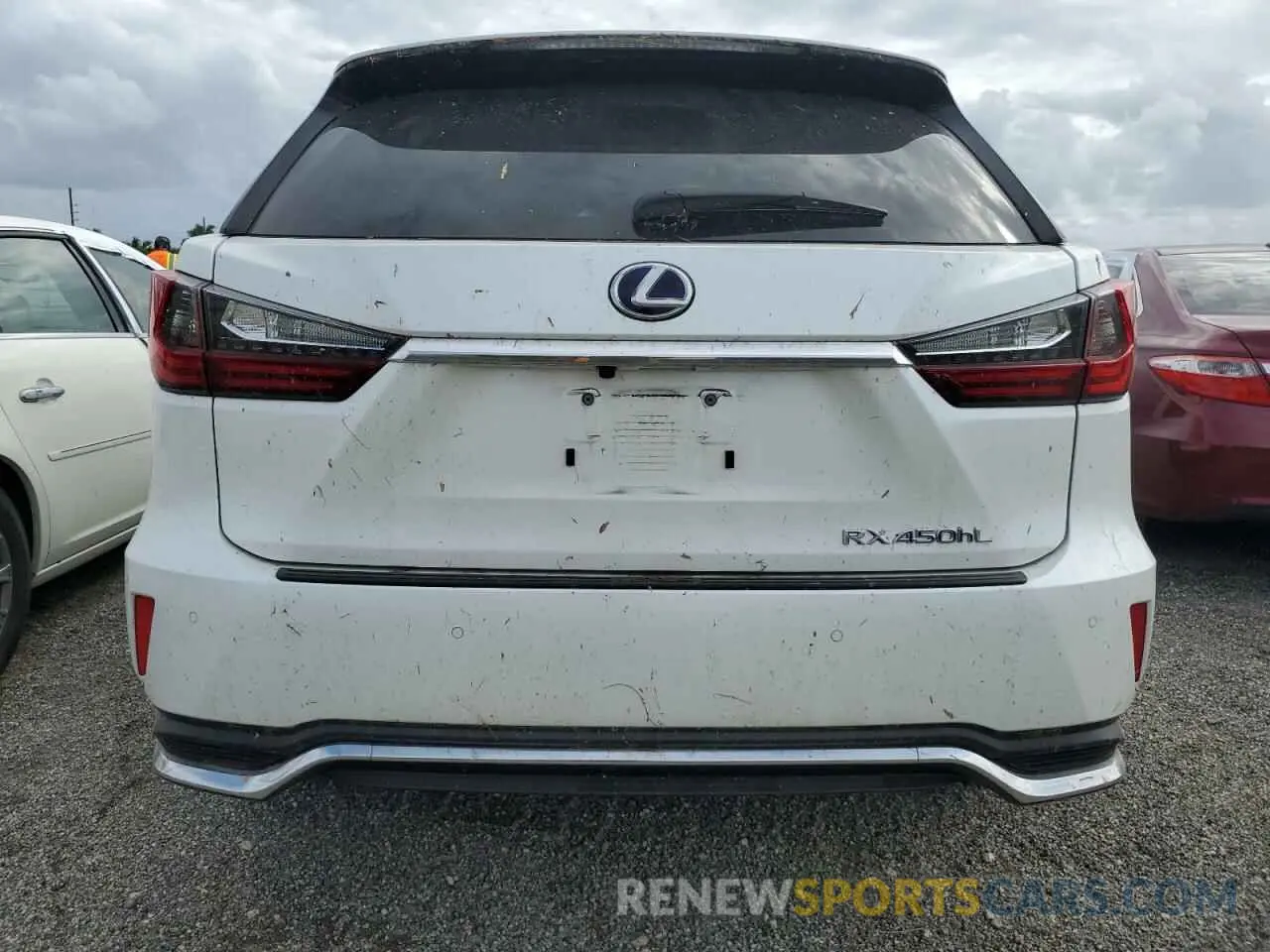 6 Photograph of a damaged car JTJHGKFA4L2009882 LEXUS RX450 2020