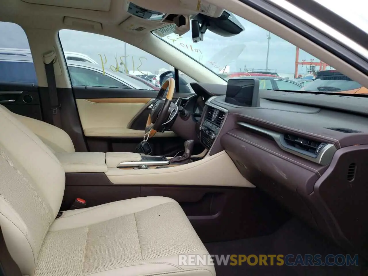 5 Фотография поврежденного автомобиля JTJHGKFA6L2014520 LEXUS RX450 2020