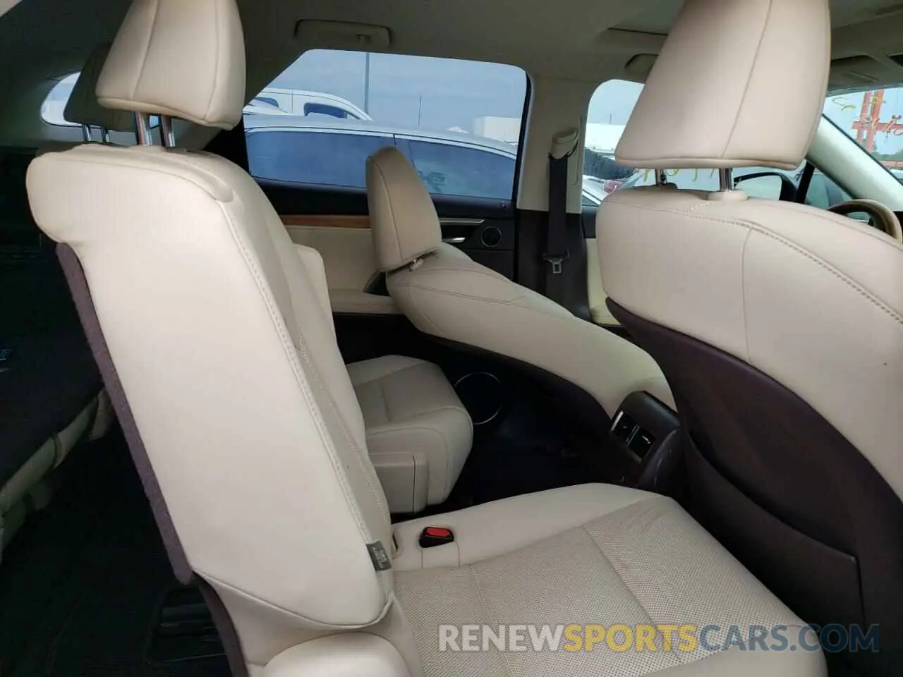 6 Фотография поврежденного автомобиля JTJHGKFA6L2014520 LEXUS RX450 2020