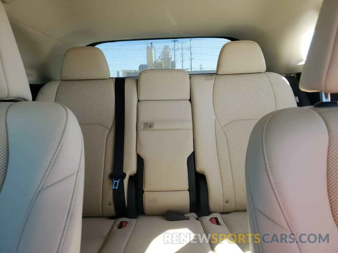 10 Фотография поврежденного автомобиля 2T2HGMDA0MC059713 LEXUS RX450 2021
