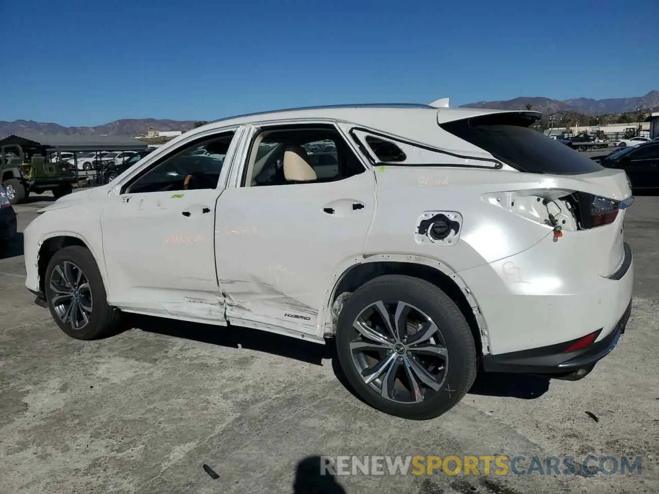 2 Фотография поврежденного автомобиля 2T2HGMDA0MC059713 LEXUS RX450 2021
