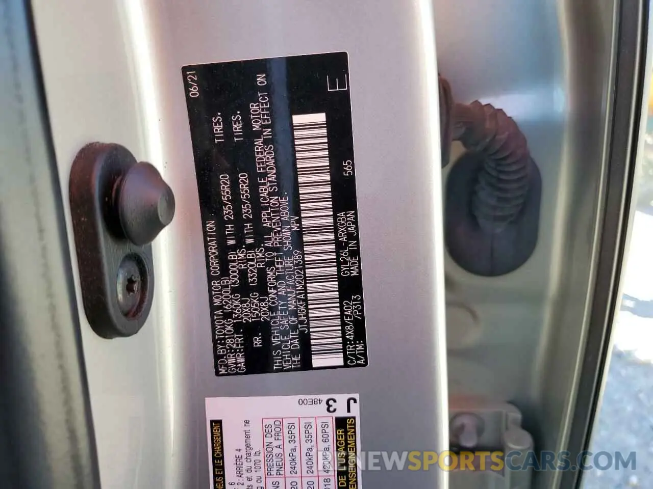 13 Фотография поврежденного автомобиля JTJHGKFA1M2021389 LEXUS RX450 2021