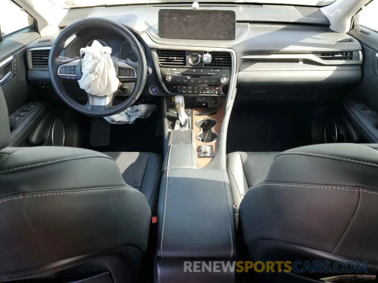 8 Photograph of a damaged car JTJHGKFA7M2020361 LEXUS RX450 2021