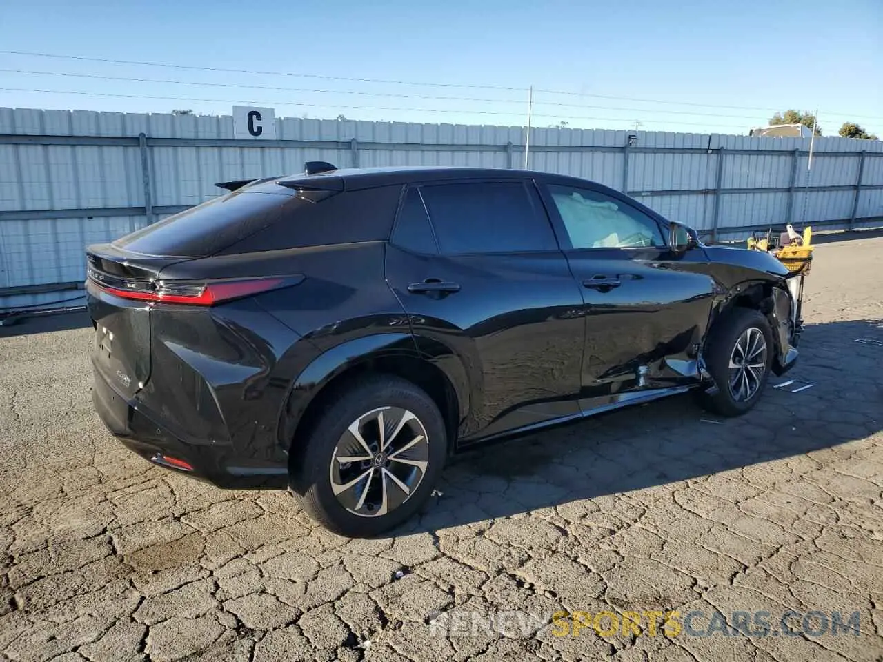 3 Фотография поврежденного автомобиля JTJAAAAB6PA022223 LEXUS RZ 450E 2023
