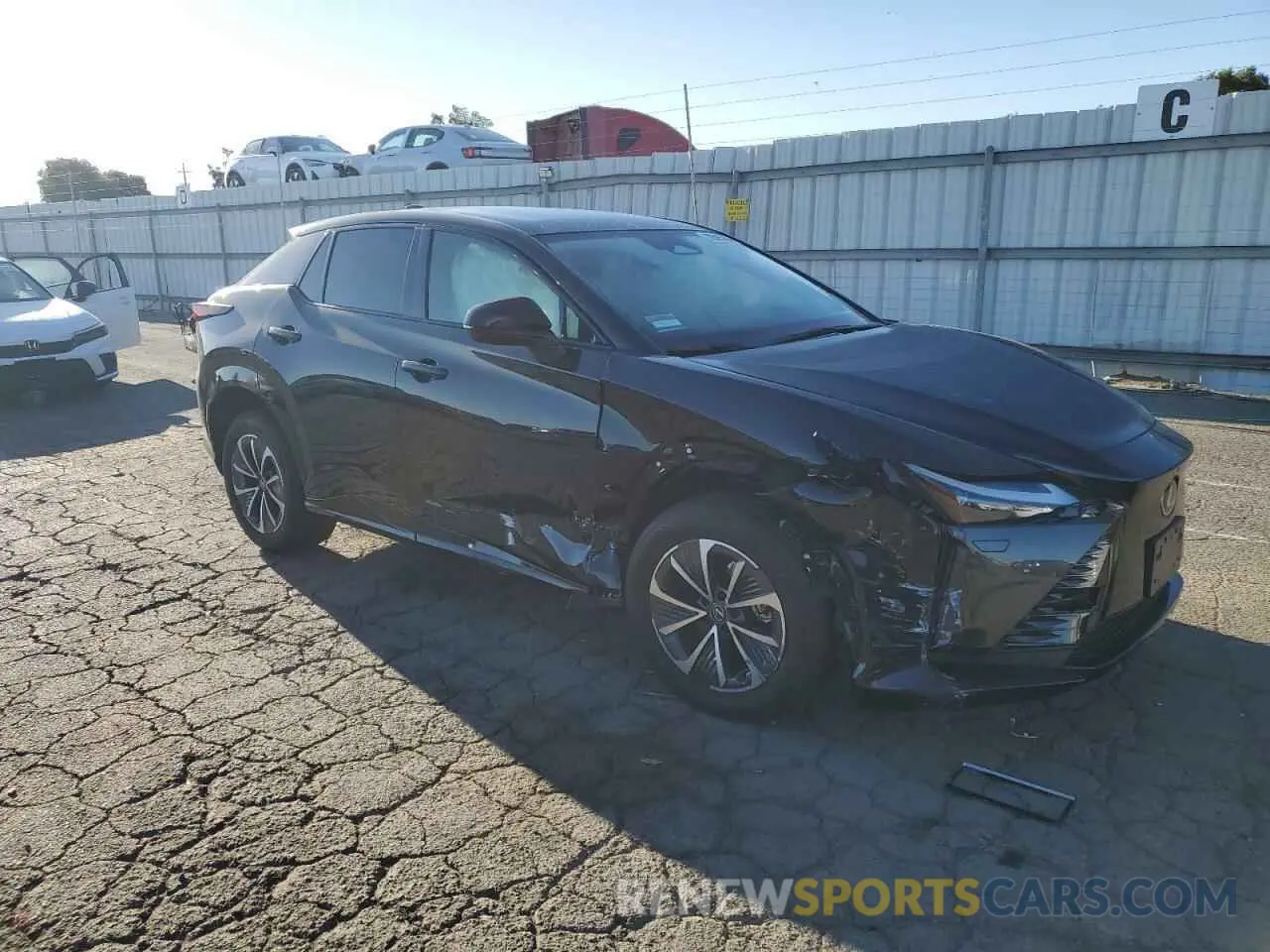 4 Фотография поврежденного автомобиля JTJAAAAB6PA022223 LEXUS RZ 450E 2023