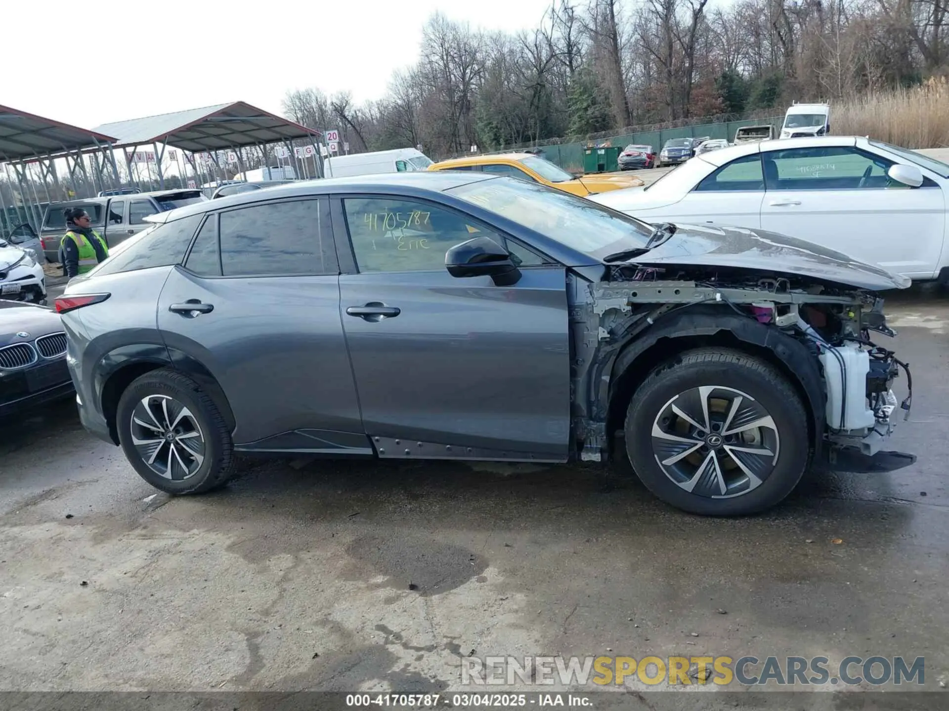 14 Фотография поврежденного автомобиля JTJAAAAB7PA016155 LEXUS RZ 450E 2023