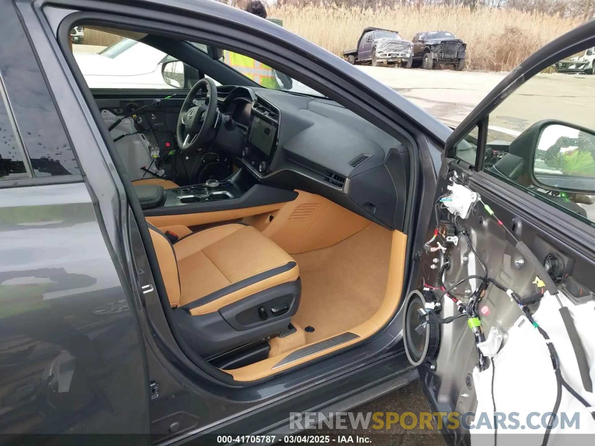 5 Фотография поврежденного автомобиля JTJAAAAB7PA016155 LEXUS RZ 450E 2023