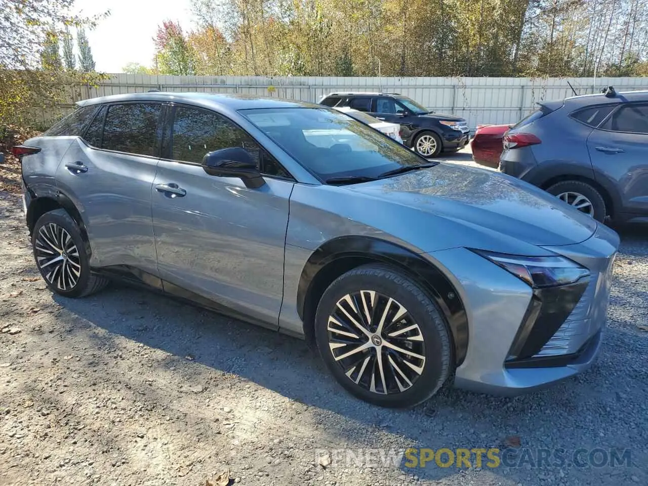 4 Фотография поврежденного автомобиля JTJAAAAB8PA014561 LEXUS RZ 450E 2023
