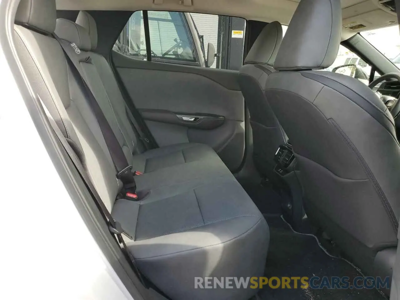10 Фотография поврежденного автомобиля JTJAAAAB9PA017825 LEXUS RZ 450E 2023
