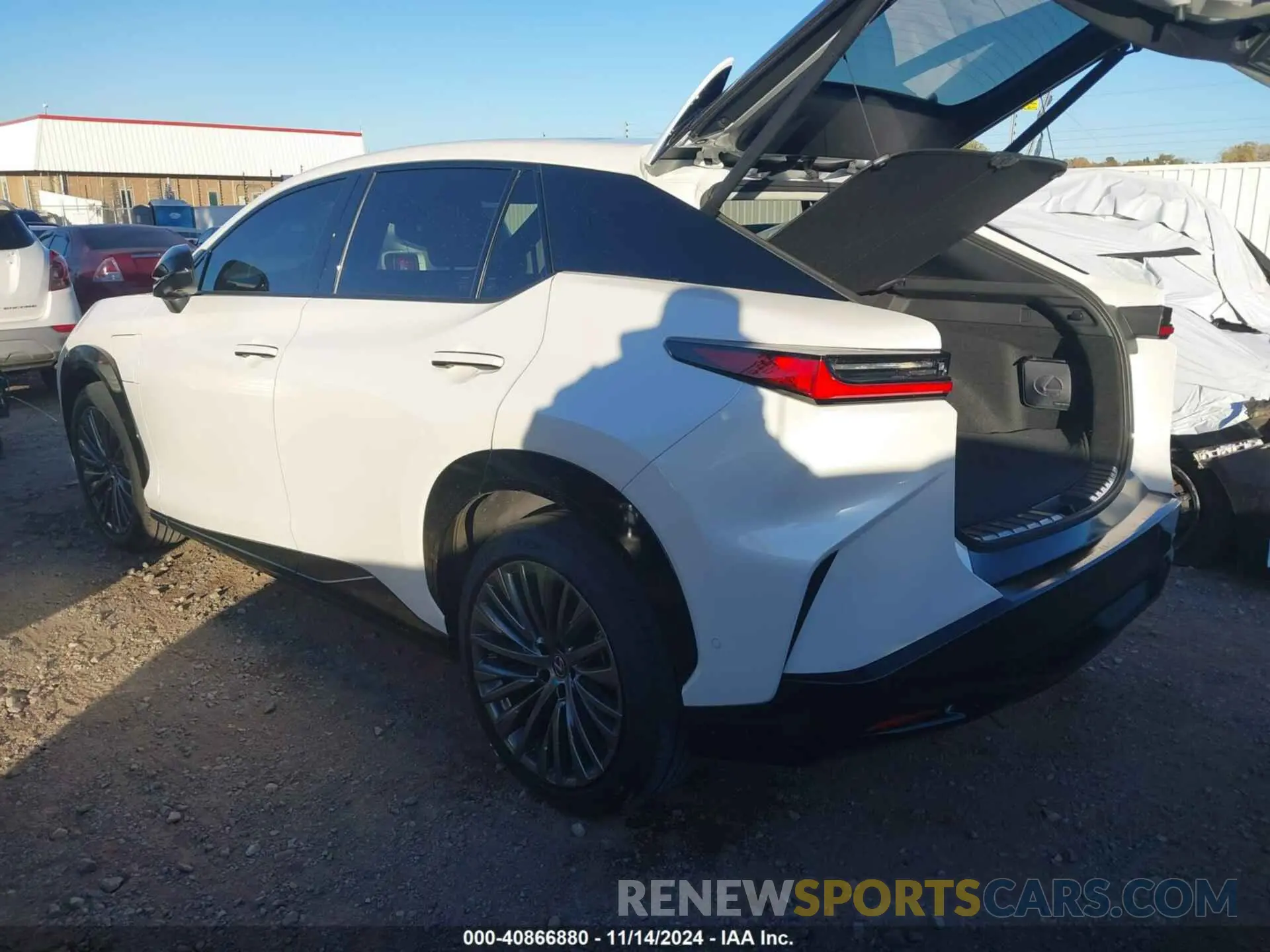 3 Фотография поврежденного автомобиля JTJAAAABXPA022340 LEXUS RZ 450E 2023