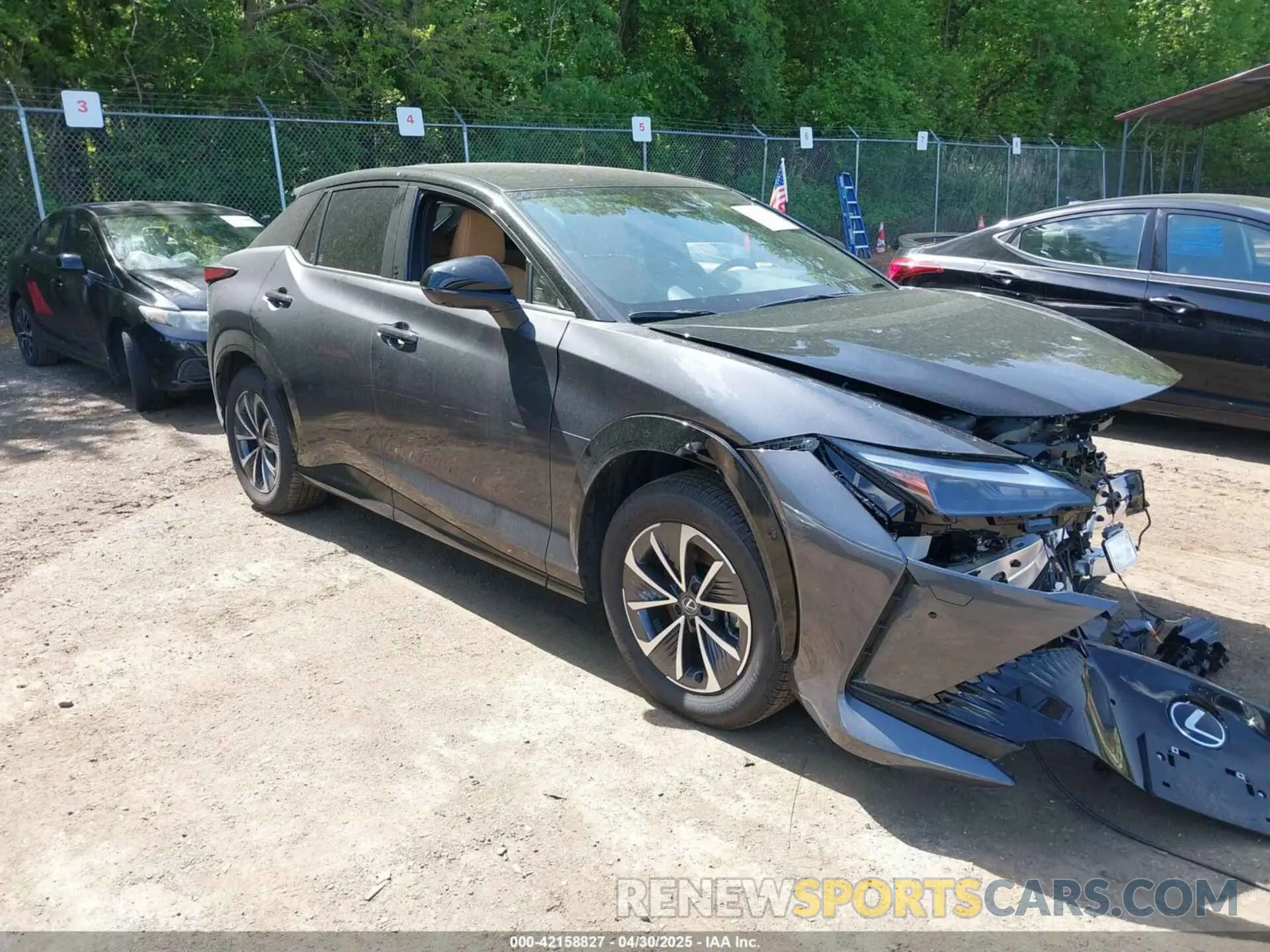 1 Фотография поврежденного автомобиля JTJAAAAB0SA028625 LEXUS RZ 450E 2025