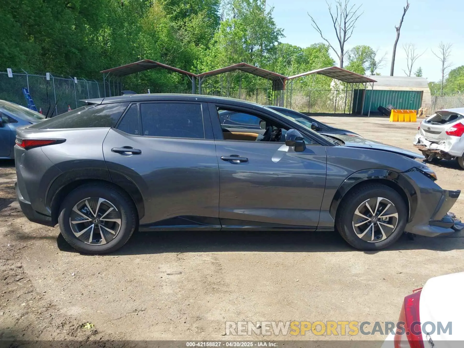 13 Фотография поврежденного автомобиля JTJAAAAB0SA028625 LEXUS RZ 450E 2025