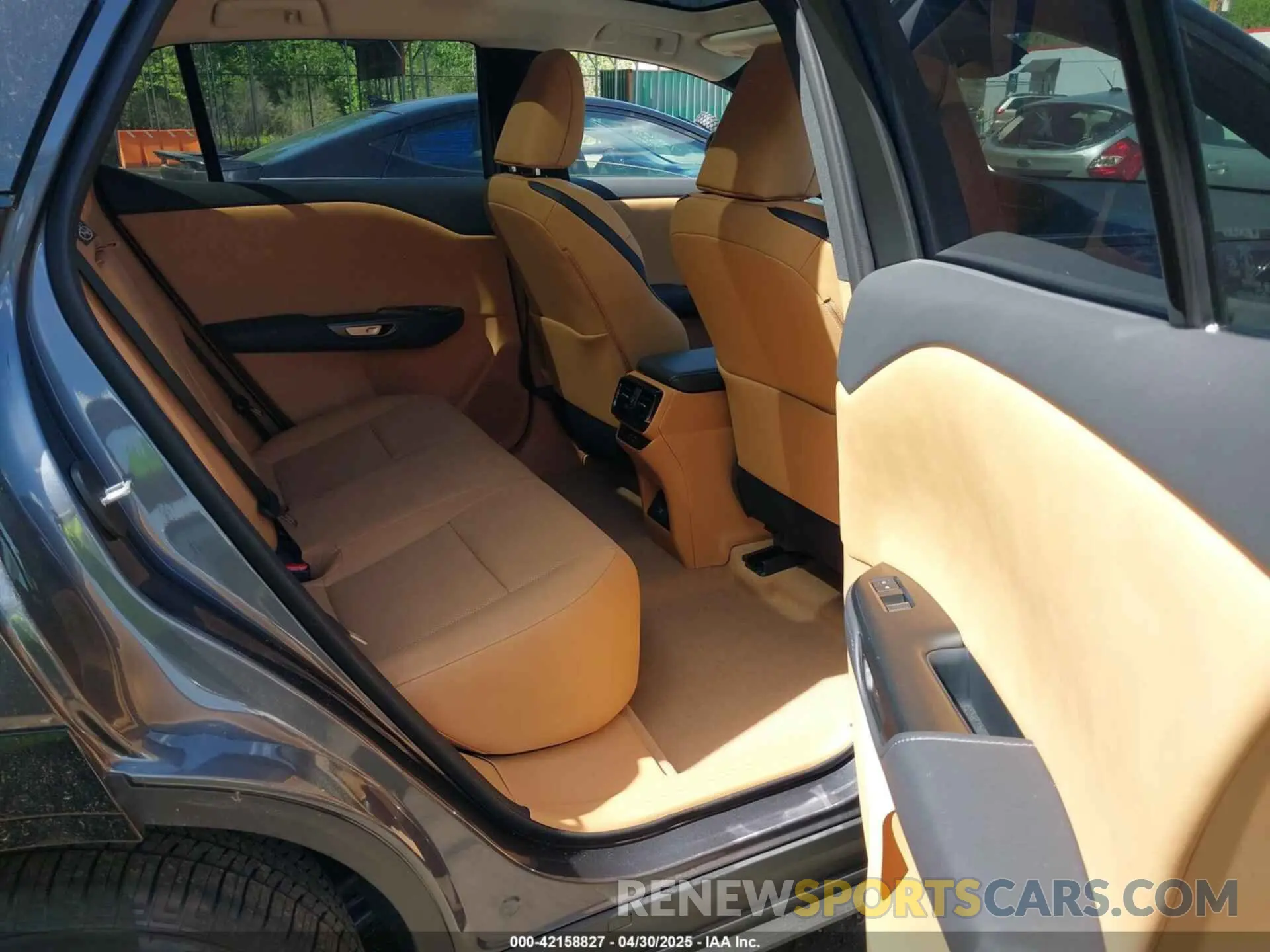 8 Фотография поврежденного автомобиля JTJAAAAB0SA028625 LEXUS RZ 450E 2025