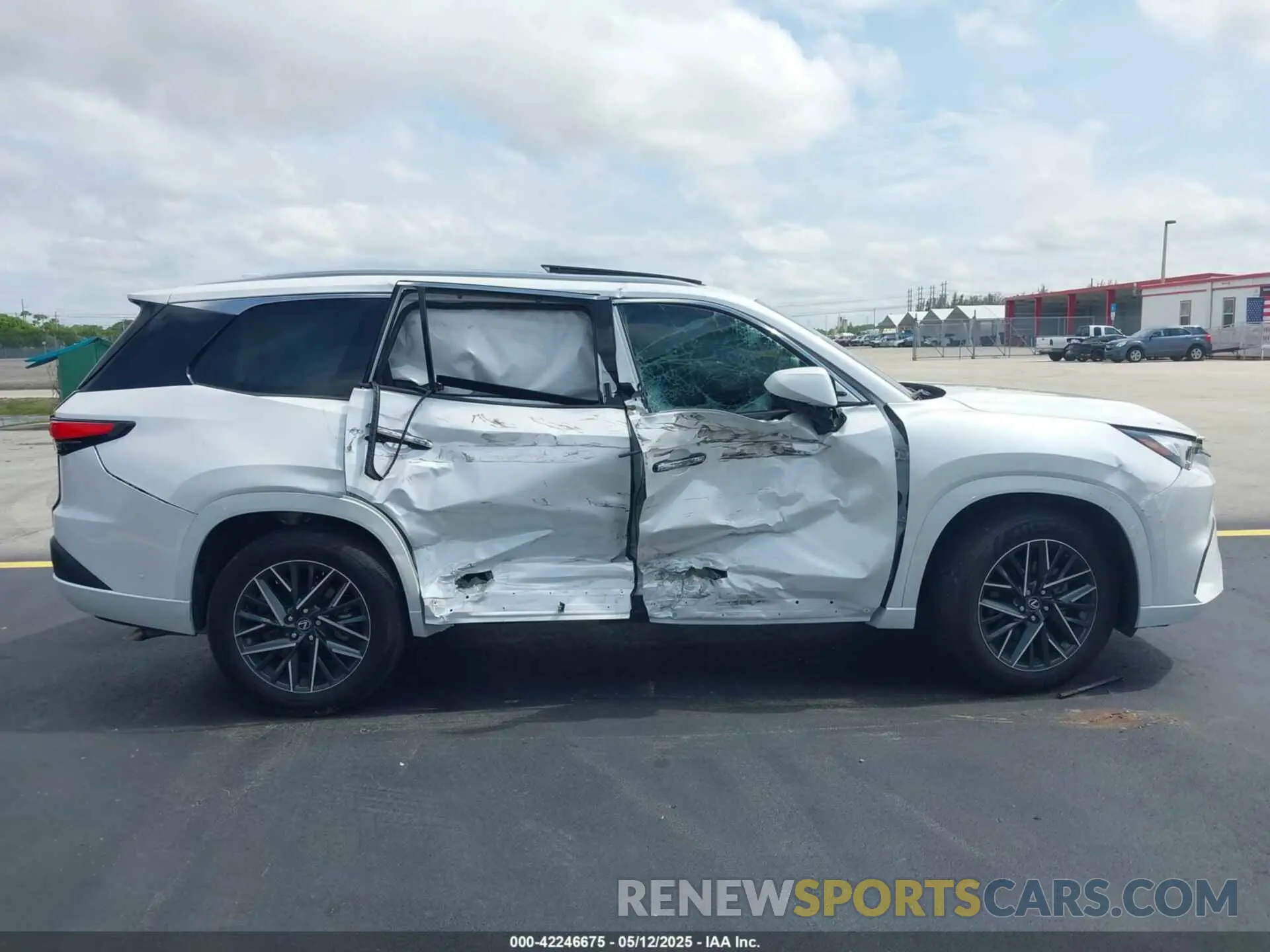 12 Photograph of a damaged car 5TDAAAA6XRS005002 LEXUS TX 350 2024