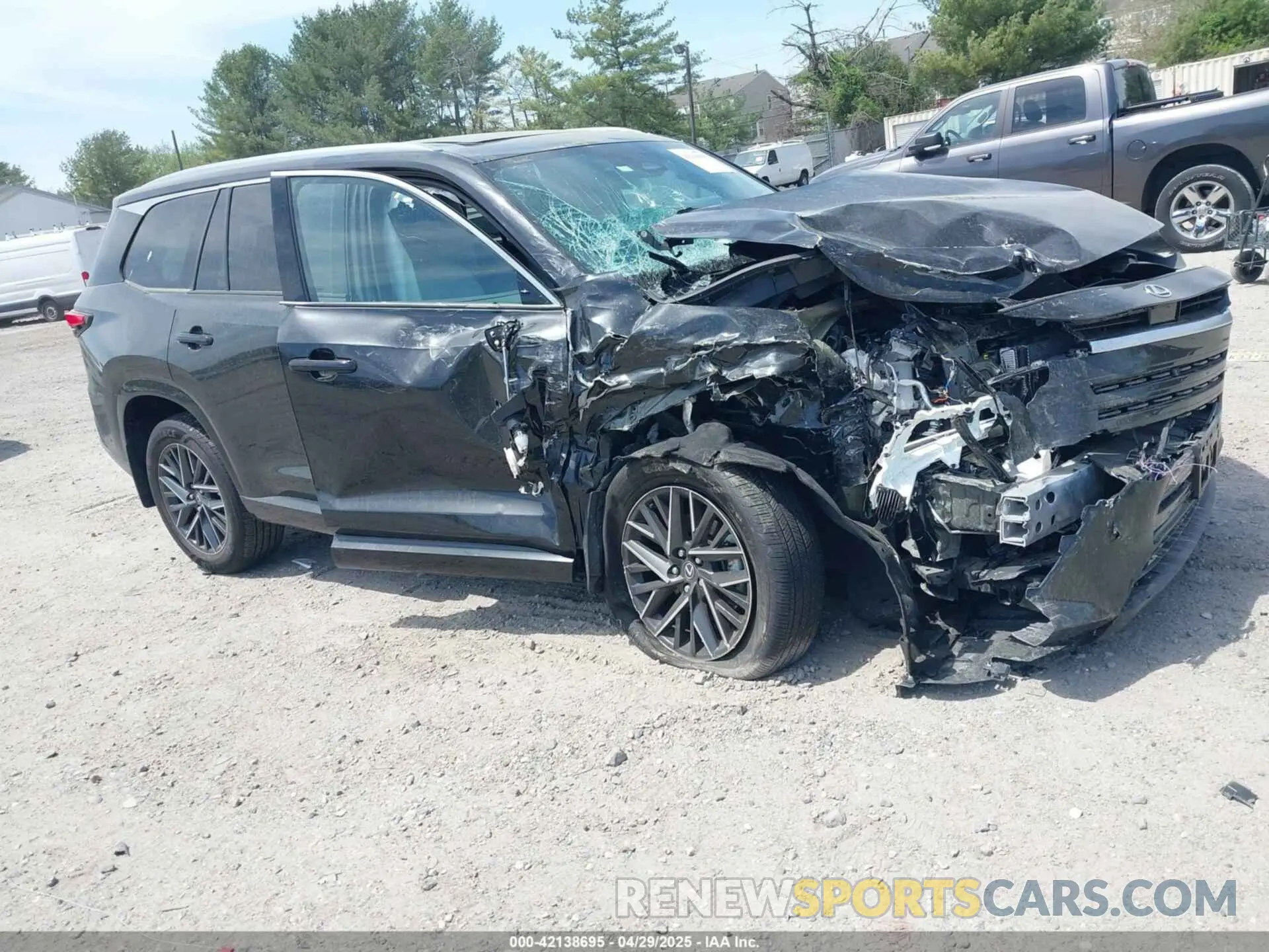1 Фотография поврежденного автомобиля 5TDAAAB62RS000973 LEXUS TX 350 2024