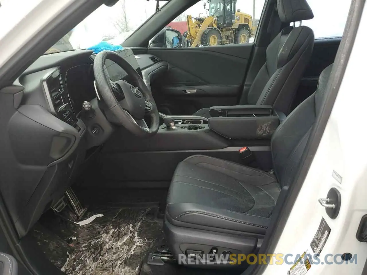 7 Photograph of a damaged car 5TDABAB60RS001312 LEXUS TX 500H F 2024