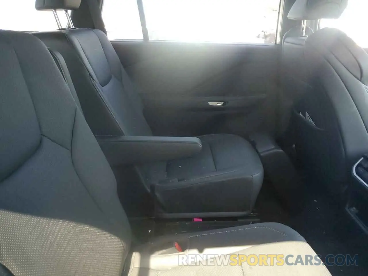 10 Фотография поврежденного автомобиля 5TDABAB68RS004944 LEXUS TX 500H F 2024
