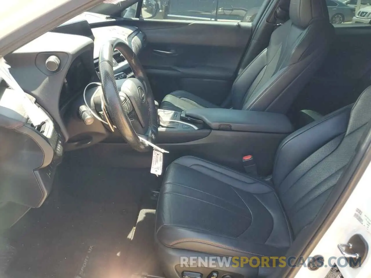 7 Photograph of a damaged car JTHY3JBH0K2019012 LEXUS UX 200 2019