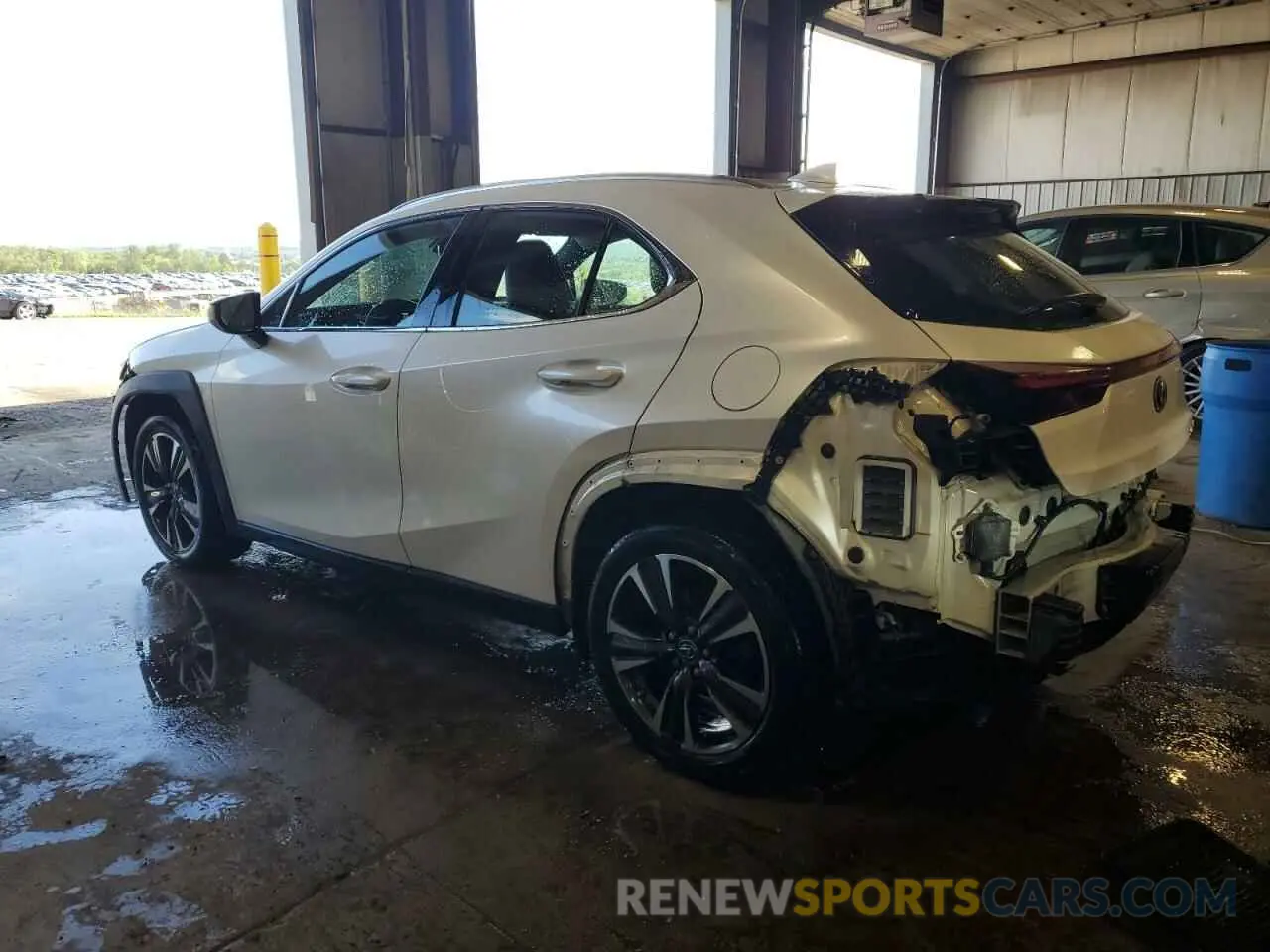 2 Фотография поврежденного автомобиля JTHY3JBH1K2014188 LEXUS UX 200 2019