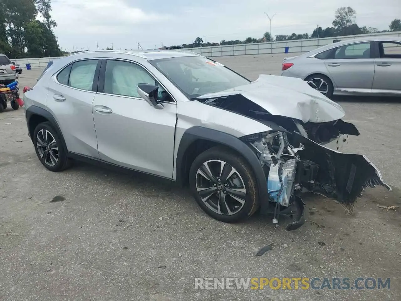 4 Photograph of a damaged car JTHY3JBH1K2015910 LEXUS UX 200 2019