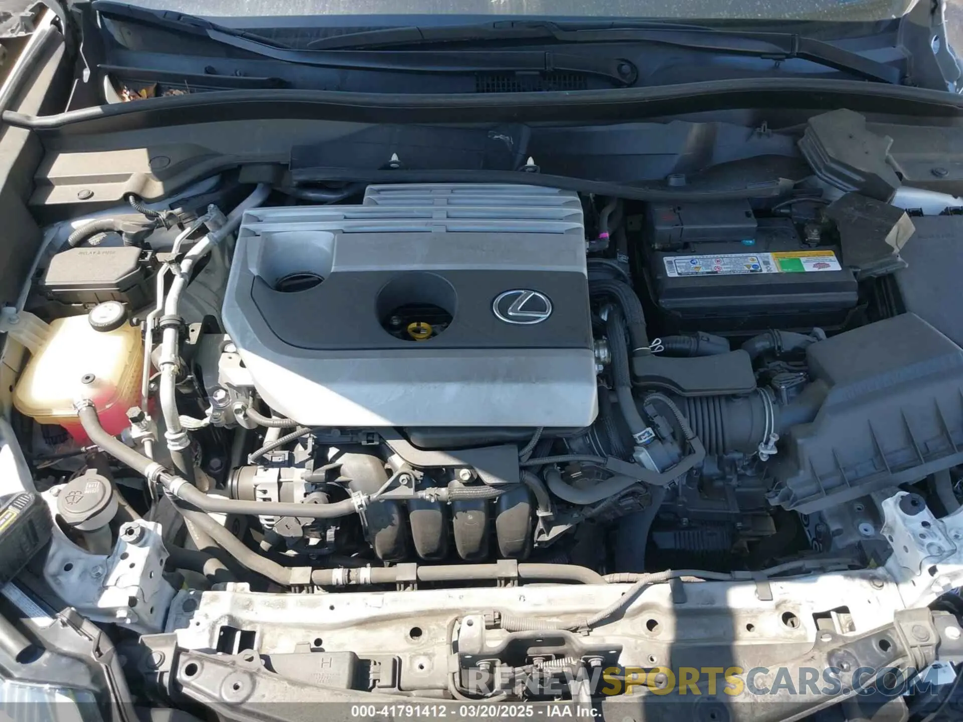 10 Фотография поврежденного автомобиля JTHY3JBH3K2002849 LEXUS UX 200 2019