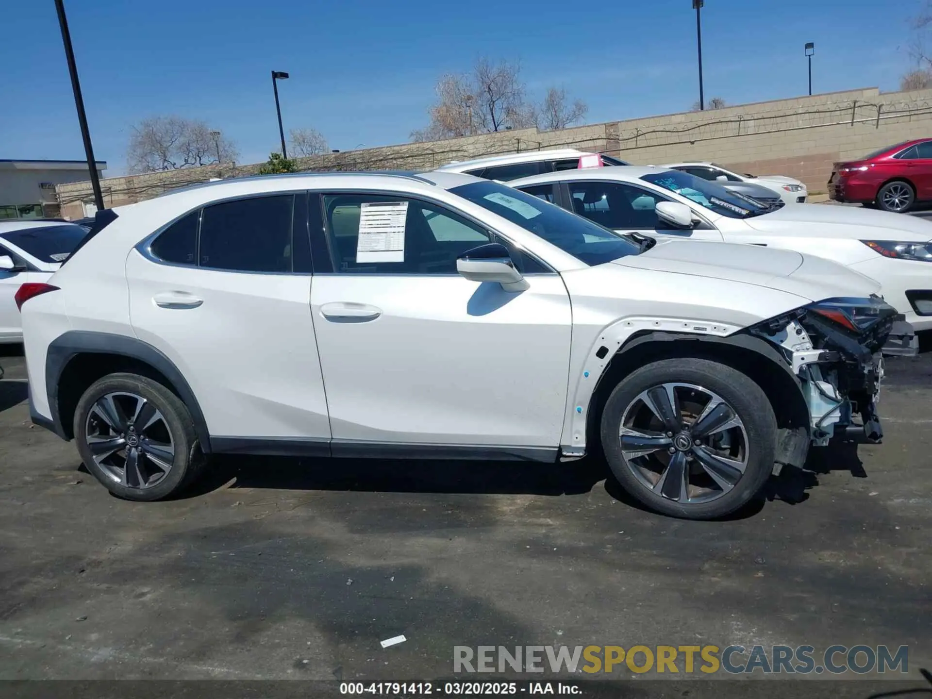 14 Фотография поврежденного автомобиля JTHY3JBH3K2002849 LEXUS UX 200 2019
