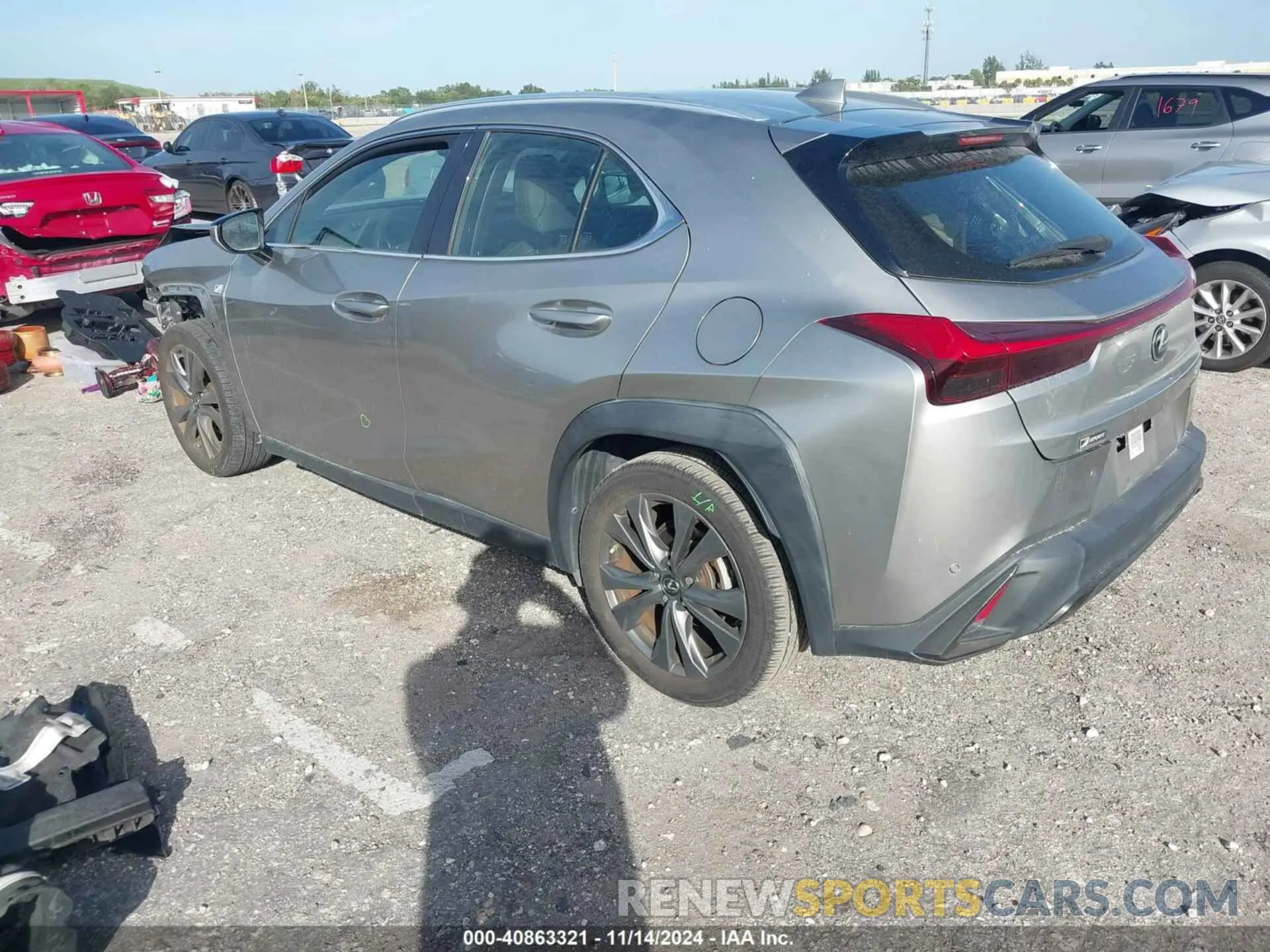 3 Фотография поврежденного автомобиля JTHY3JBH3K2014256 LEXUS UX 200 2019