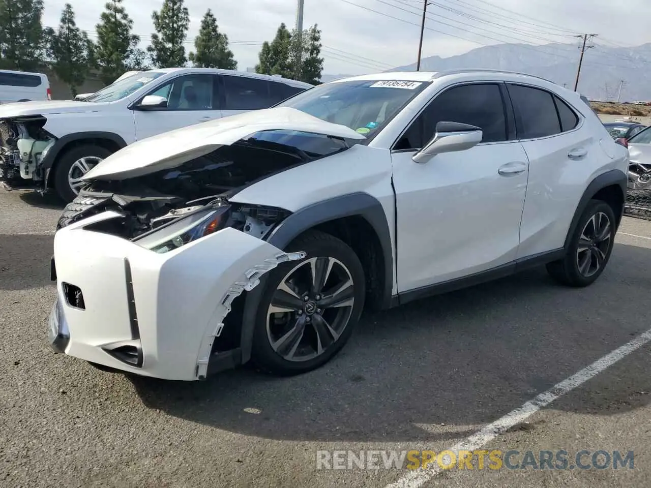 1 Photograph of a damaged car JTHY3JBH4K2014363 LEXUS UX 200 2019