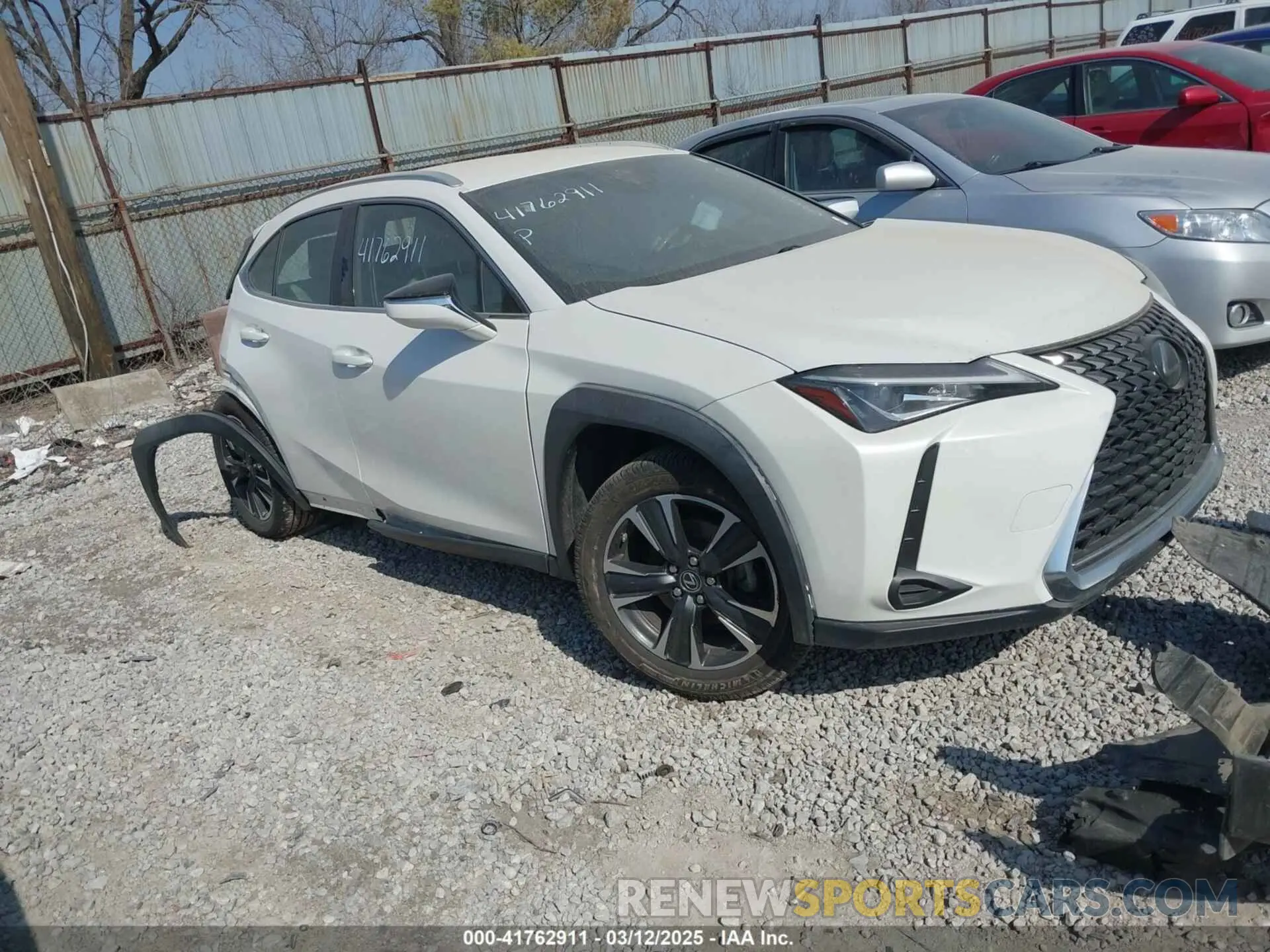 13 Photograph of a damaged car JTHY3JBH4K2014881 LEXUS UX 200 2019