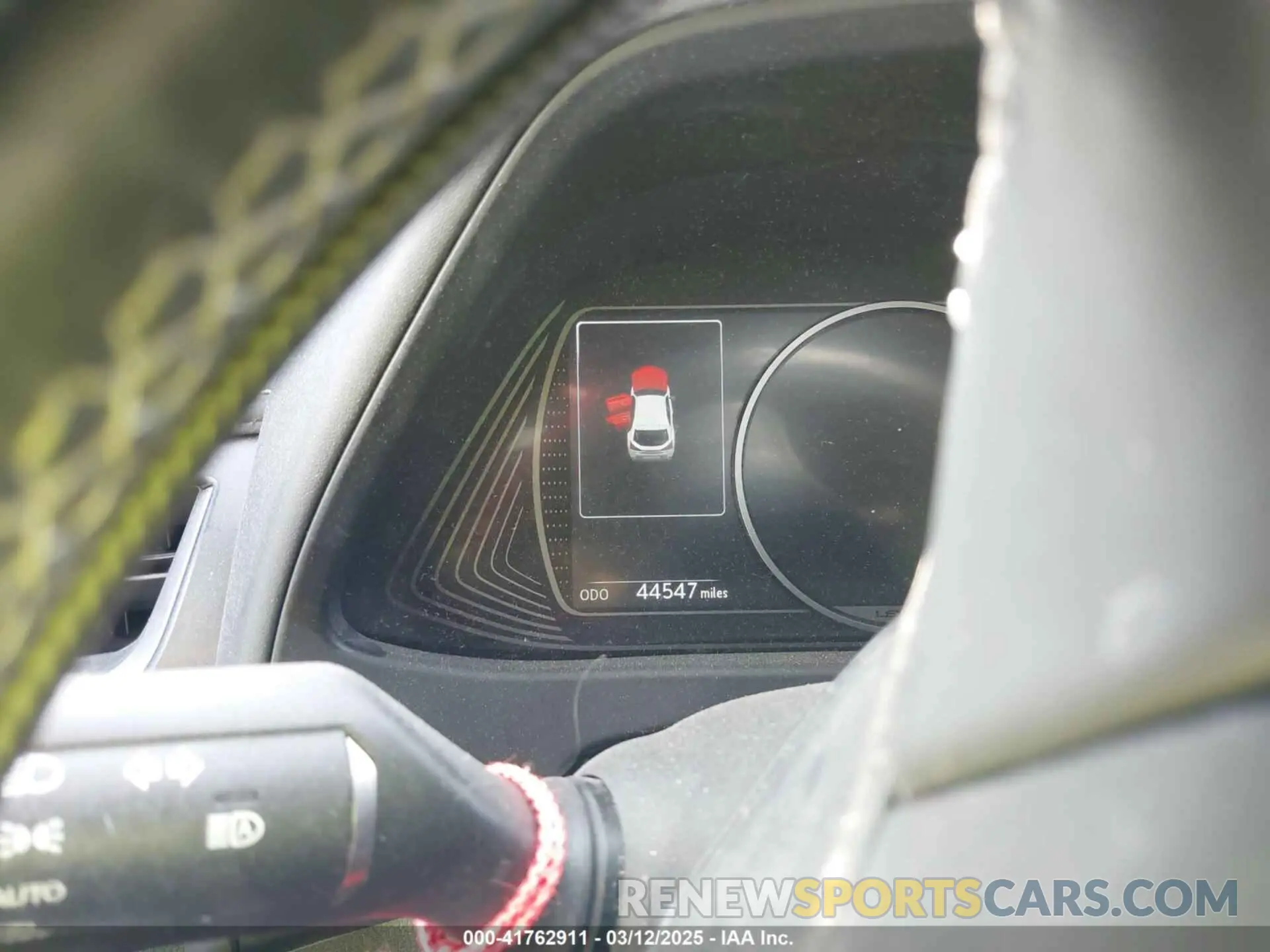 7 Photograph of a damaged car JTHY3JBH4K2014881 LEXUS UX 200 2019