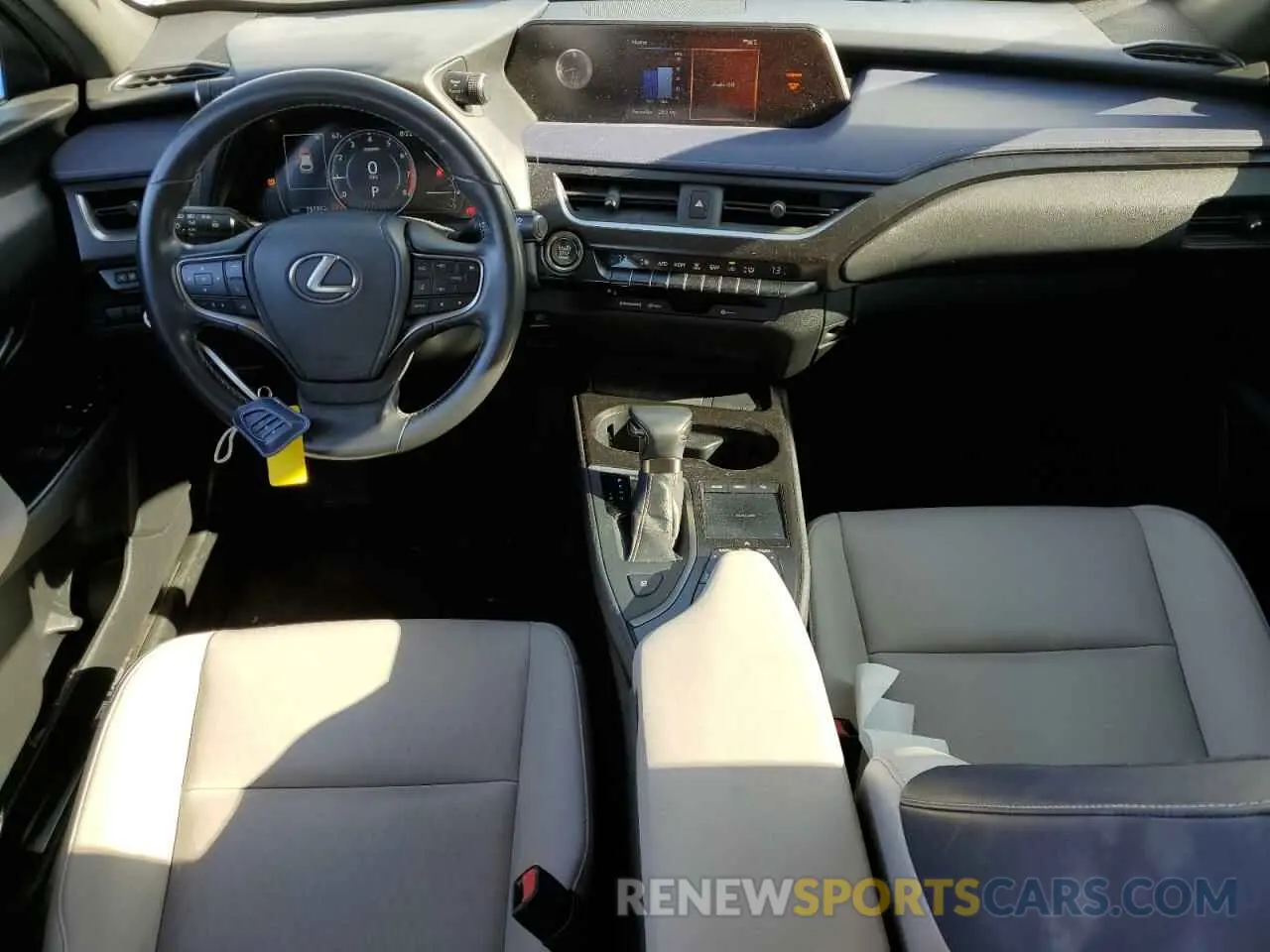 8 Photograph of a damaged car JTHY3JBH5K2014971 LEXUS UX 200 2019