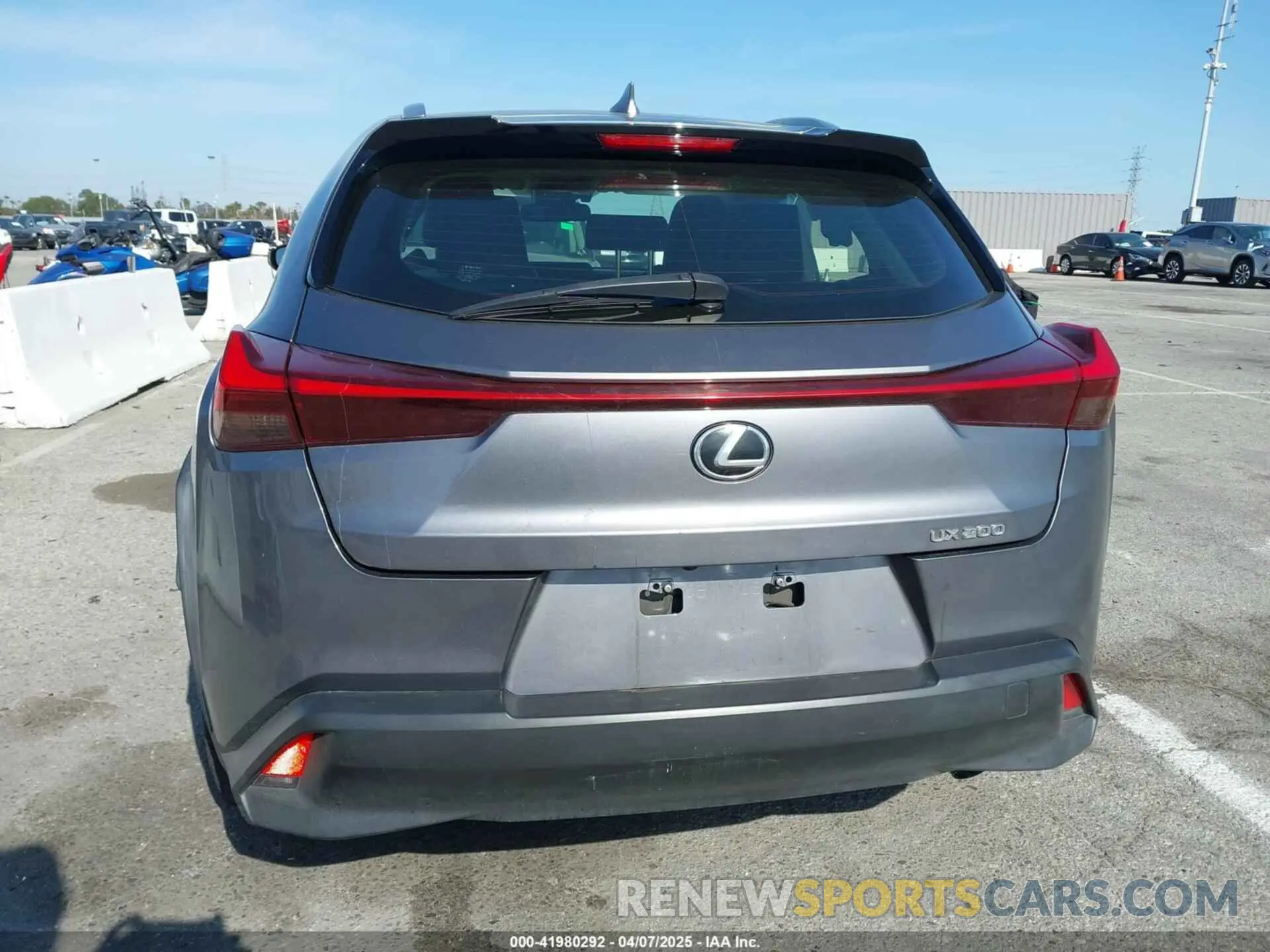 16 Photograph of a damaged car JTHY3JBH6K2002909 LEXUS UX 200 2019